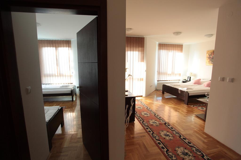 Hostel Royal Obrenovac  Cameră foto