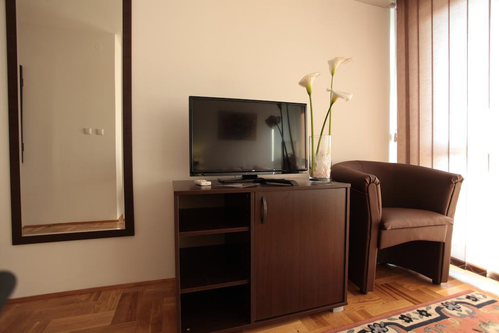 Hostel Royal Obrenovac  Cameră foto