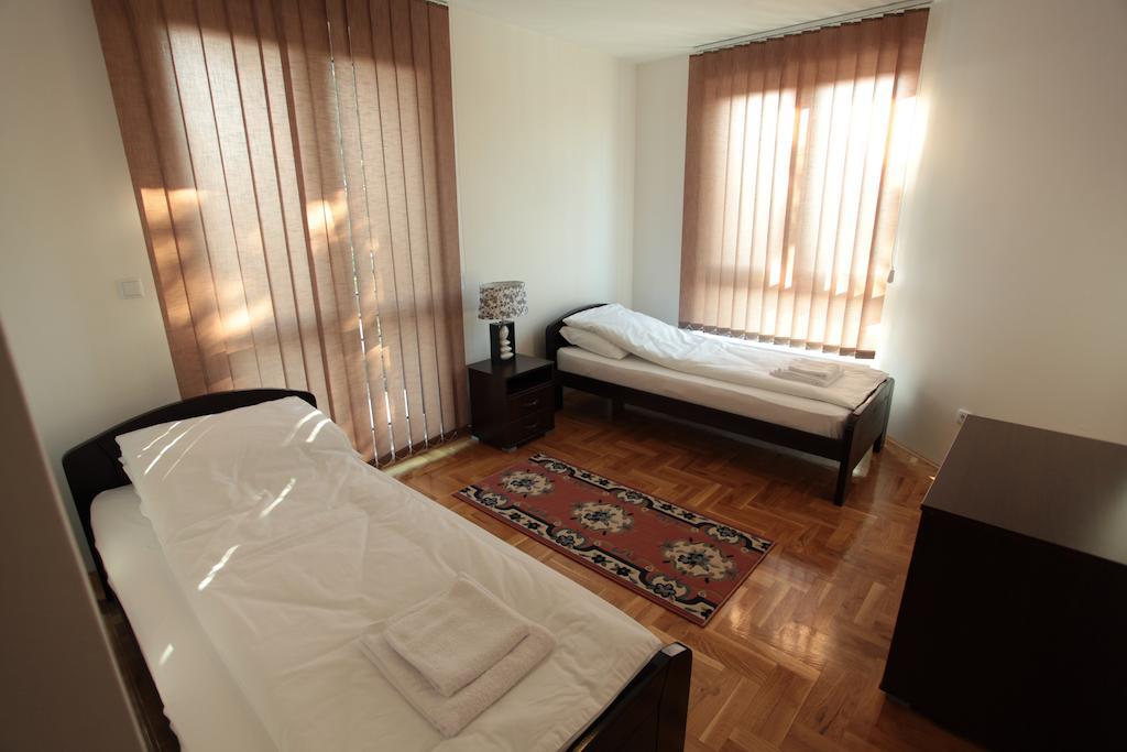 Hostel Royal Obrenovac  Cameră foto