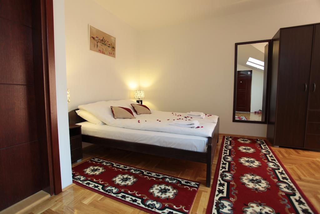 Hostel Royal Obrenovac  Cameră foto