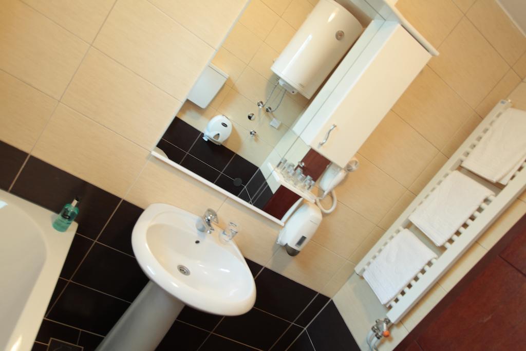 Hostel Royal Obrenovac  Cameră foto